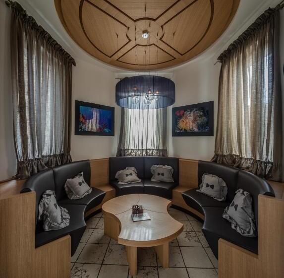 غرفة ديلوكس مزودة بتراس, Albergo Caffe Centrale