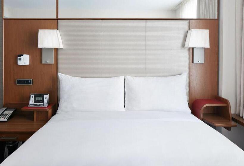 اتاق استاندارد برای معلولان, Club Quarters Hotel Grand Central, New York
