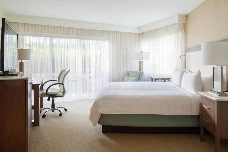 스탠다드 룸 킹사이즈 침대, Fort Lauderdale Marriott Pompano Beach Resort And Spa