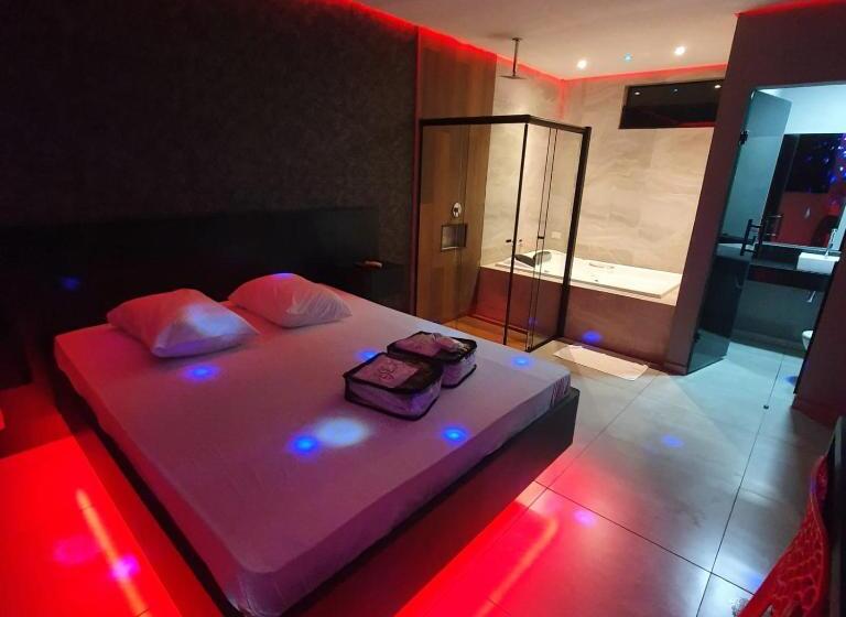 스탠다드 룸 킹사이즈 침대, Desejo Motel