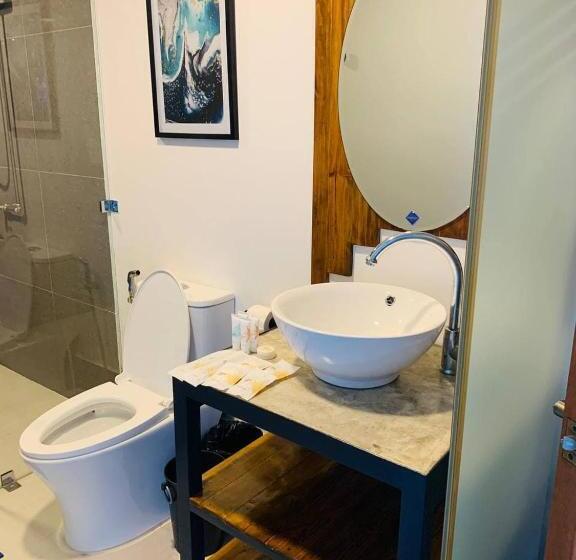 패밀리 룸, Av Suites