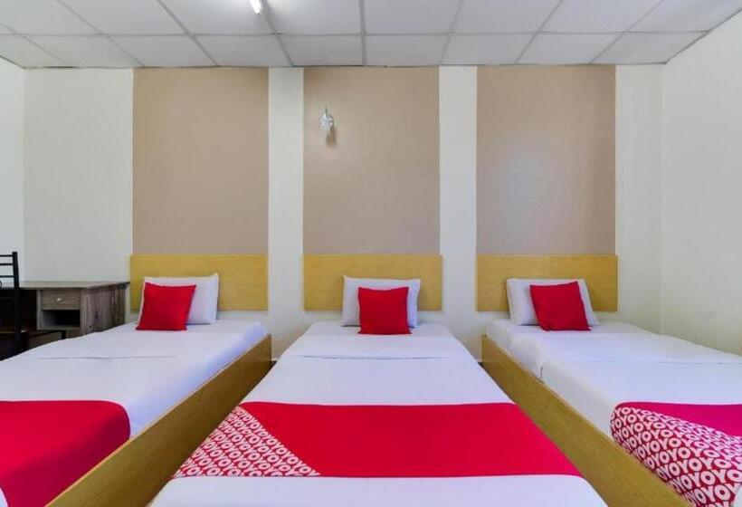 Номер Стандарт Трехместный, Cp Hotel