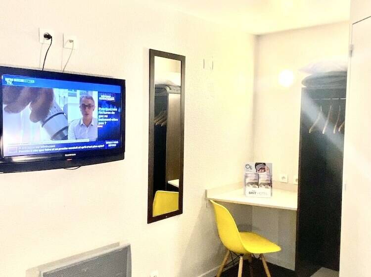 스탠다드 룸, Brit Hotel Lyon Nord Dardilly