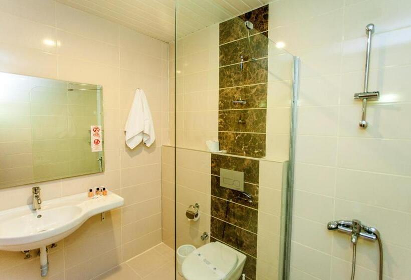 Трехместный Номер Стандарт Interior, Numa Konaktepe Hotel   All Inclusive