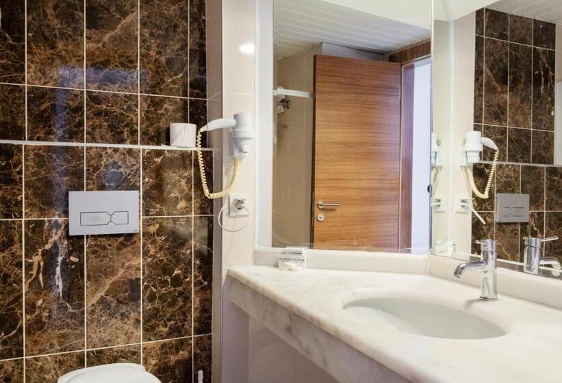 Семейный Номер, Numa Konaktepe Hotel   All Inclusive