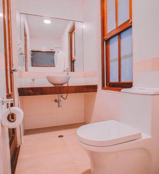 스탠다드 룸 킹사이즈 침대, Kantu Garden Lodge