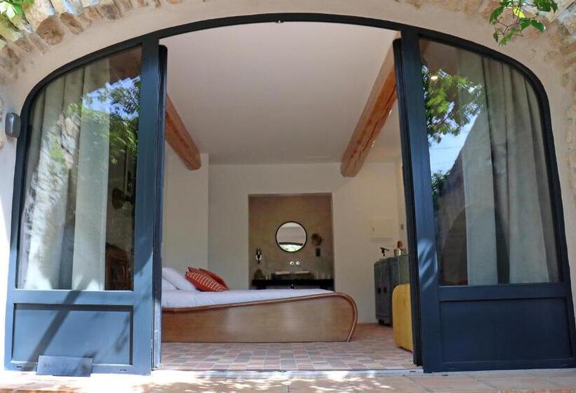 디럭스 룸 킹사이즈 침대, L Amourier Chambres D Hôtes Pour Amoureux Avec Jacuzzi Ou Baignoire Xxl