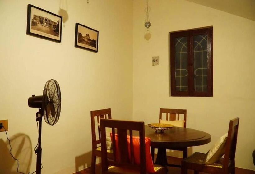 豪华房间, Tanjore Inn