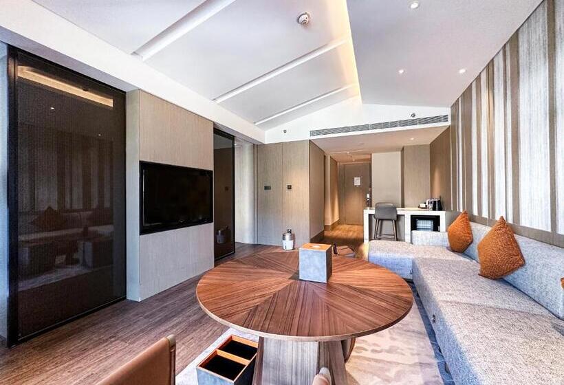 Люкс, Crowne Plaza Chongli Resort, An Ihg