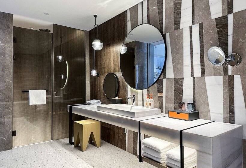 Номер Премиум Вид на Озеро, Crowne Plaza Chongli Resort, An Ihg