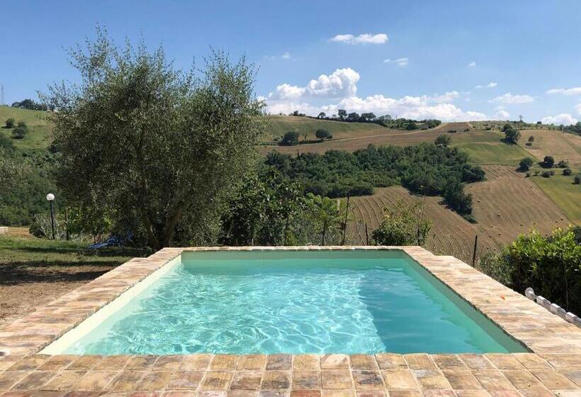 غرفة ديلوكس رباعية, Al Poggio Dei 4 Borghi