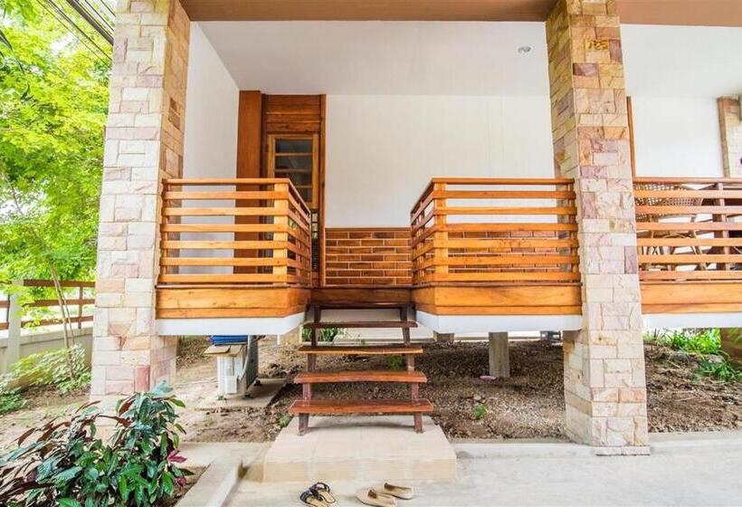 Номер Deluxe Кровать Кинг, Ruentara Resort & Villa Buriram