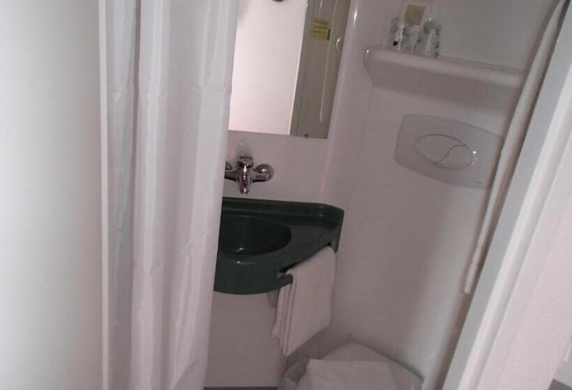 Семейный Номер, Brit Hotel Essentiel Albi Parc Des Expos