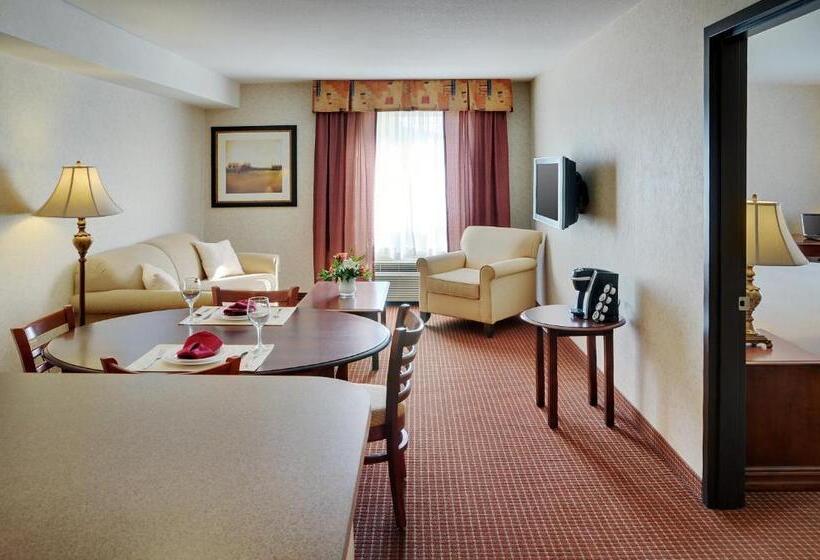 Президентский Люкс, Pomeroy Inn And Suites Dawson Creek