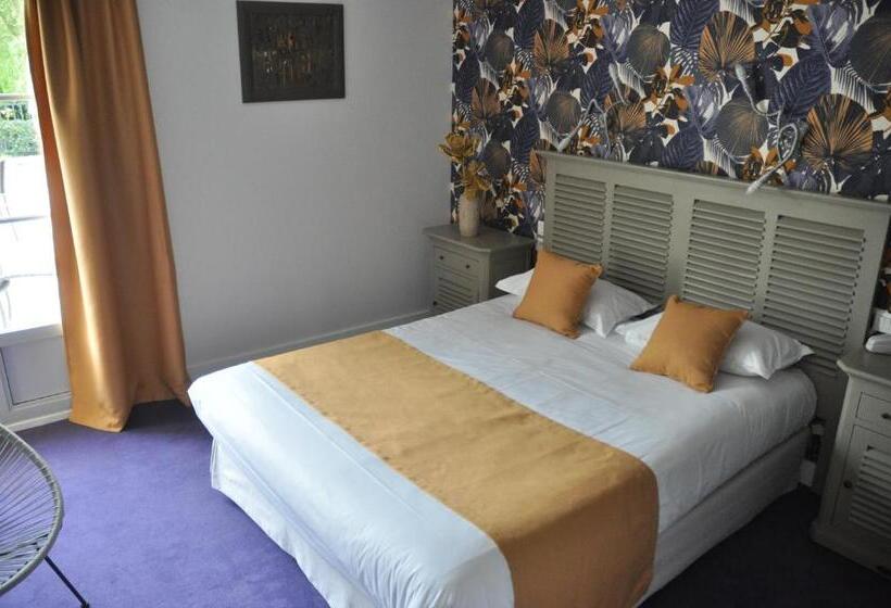 Номер Deluxe с Террасой, Hôtel Restaurants & Spa Perier Du Bignon