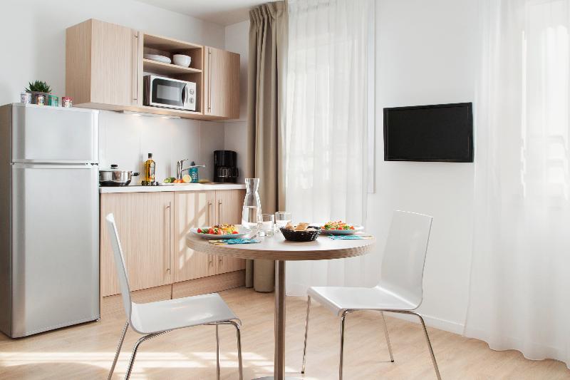 Апартаменты 2 Спальни, Aparthotel Adagio Access Paris Clichy