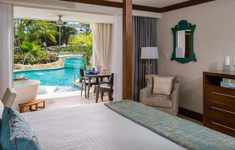 اتاق داخلی دلوکس, Sandals Barbados All Inclusive  Couples Only
