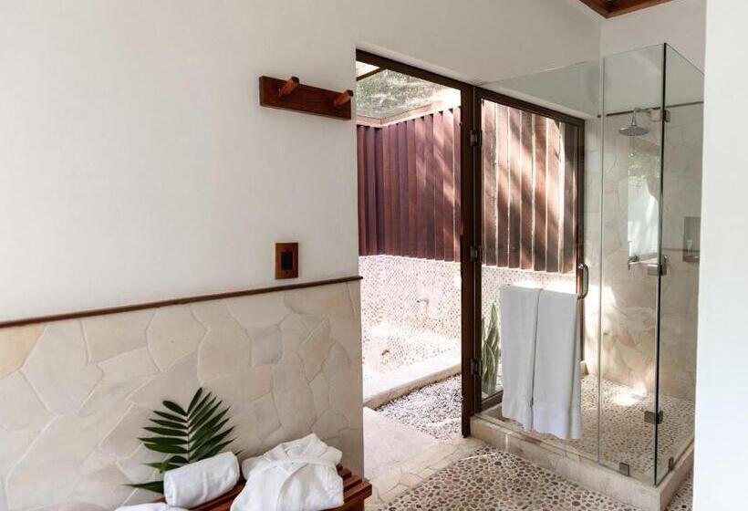 سوئیت مستر, Bolontiku Boutique Hotel & Spa