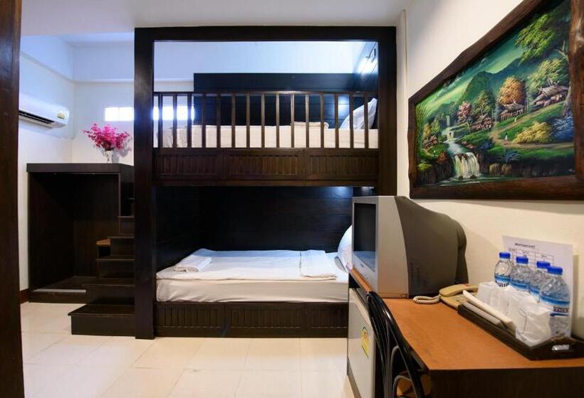 Четырехместный Номер Стандарт, Chana Place Lanna