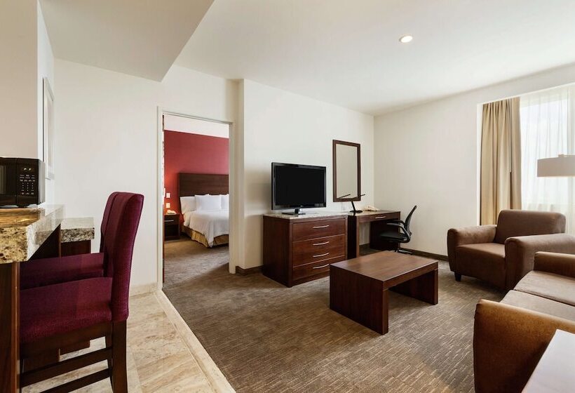 سوییت, Hilton Garden Inn Queretaro