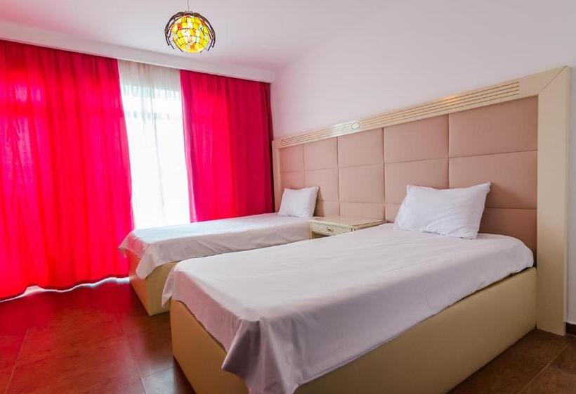 آپارتمان 2 خوابه, Phoenicia Holiday Resort