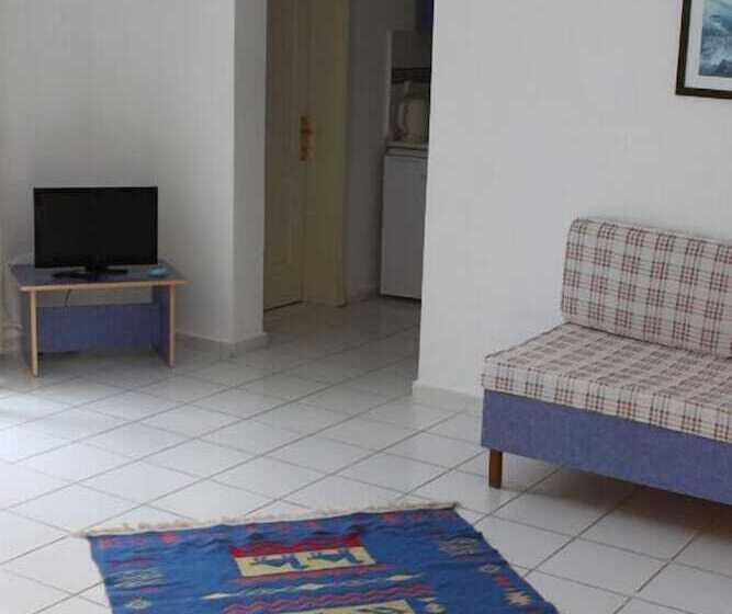 Люкс Вид на Сад, Omar Hotel & Suites