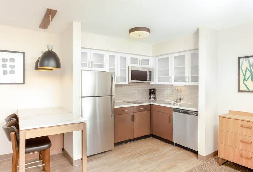 Люкс Адаптированный для Инвалидов, Staybridge Suites   San Bernardino   Loma Linda