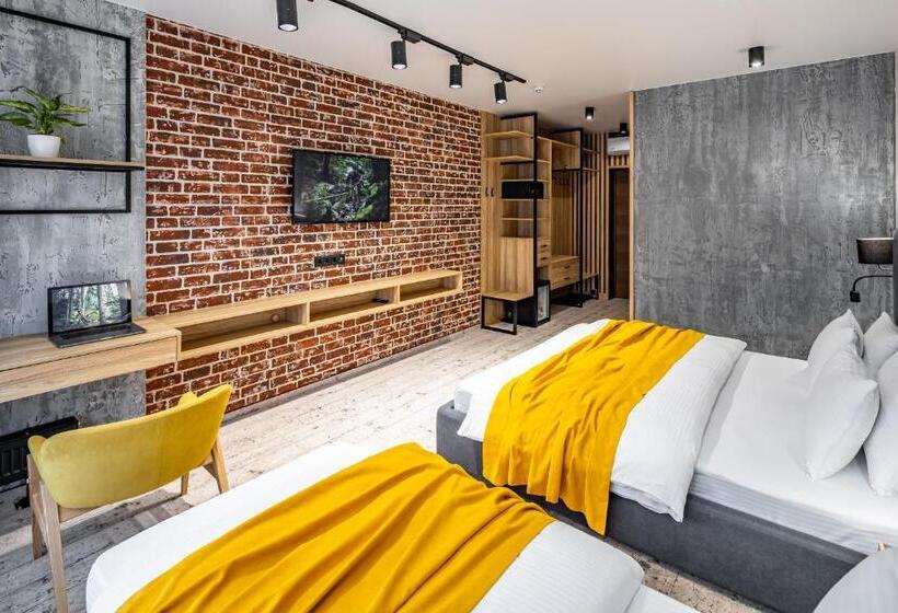 Номер Стандарт Трехместный, Wood Hotel Resort & Spa
