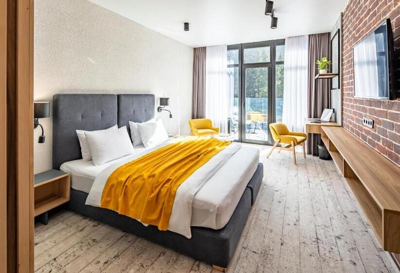 Номер Стандарт с Террасой Вид на Сад, Wood Hotel Resort & Spa