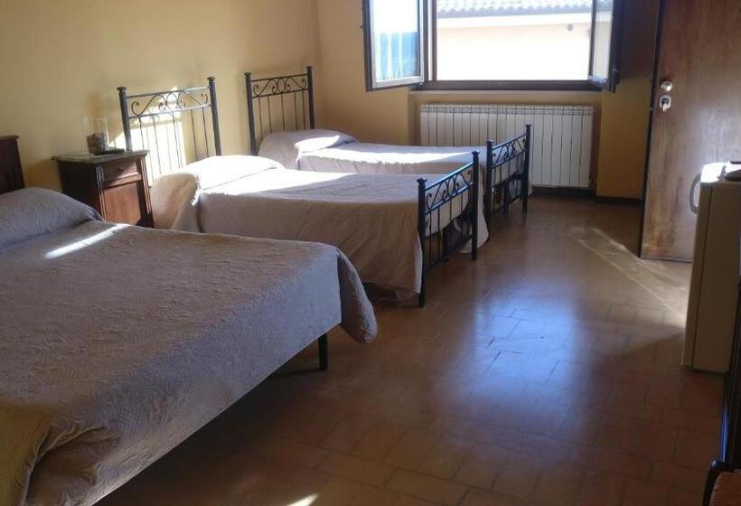 景色の見えるスタンダード４人部屋, Punta Aderci Rooms