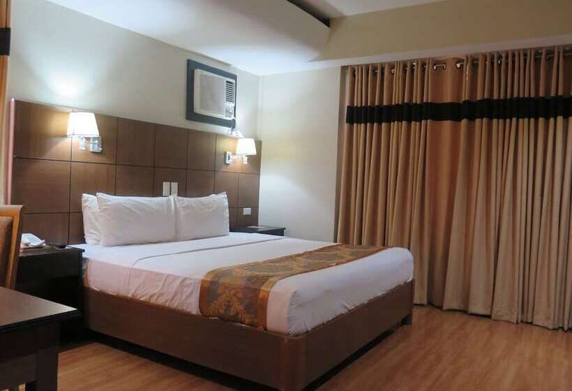 Президентский Люкс, The Pinnacle Hotel And Suites