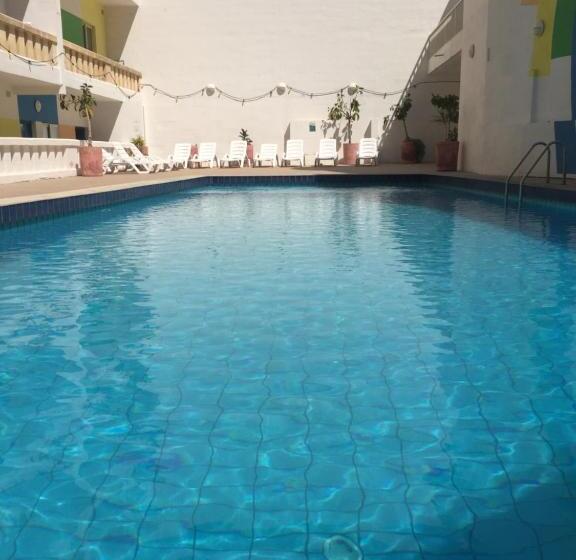اتاق استاندارد یک نفره, Nsts Campus Residence And Hostel