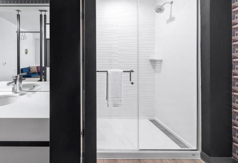 Номер Стандарт Кровать Кинг Адаптированный для Инвалидов, Aloft Oklahoma City Quail Springs