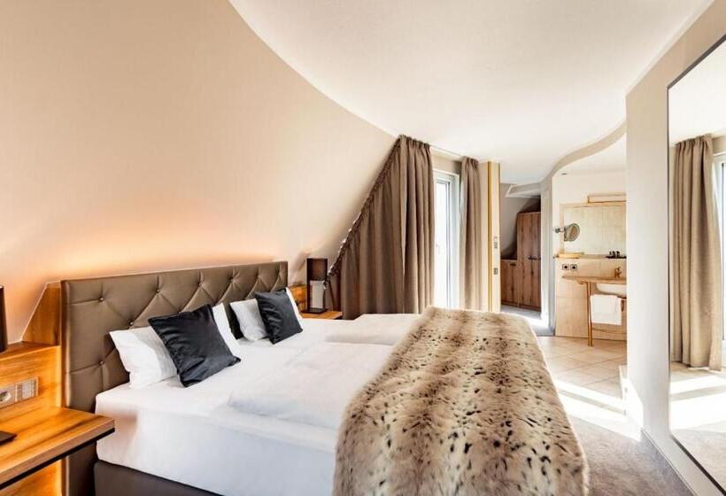 高级套房, Burghotel Staufeneck