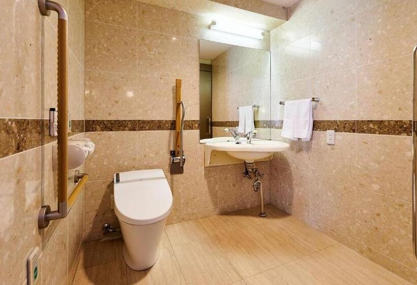 Номер Стандарт Адаптированный для Инвалидов, Toyoko Inn Tsukuba Express Yashioeki Kitaguchi
