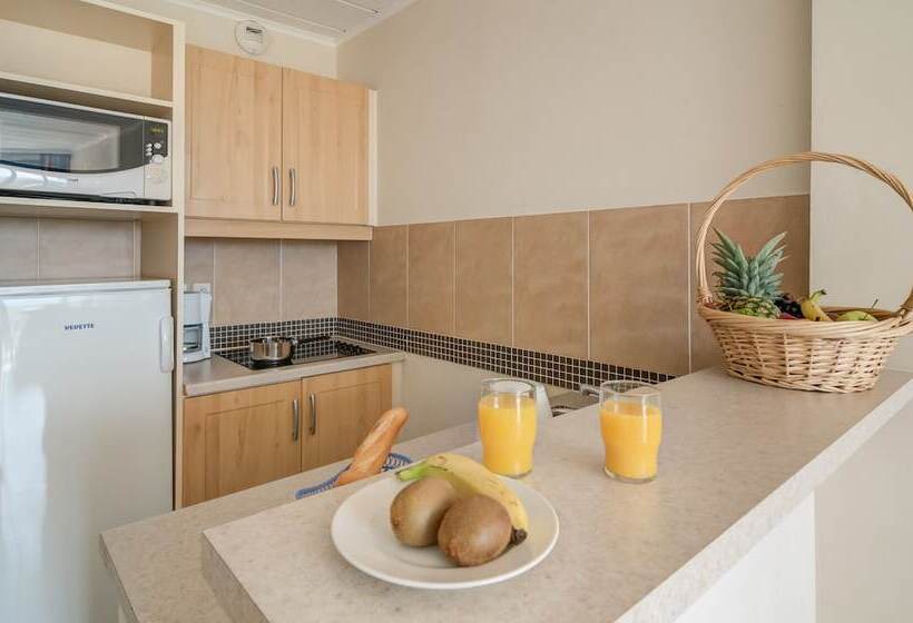 בית, 3 חדרי שינה, Village Pierre & Vacances Le Rouret