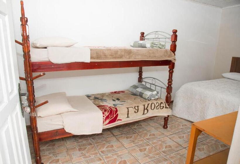 Quarto Deluxe, Pousada Fm Premium   Vila Capivari