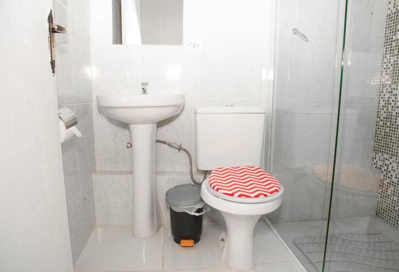 Quarto Deluxe, Pousada Fm Premium   Vila Capivari
