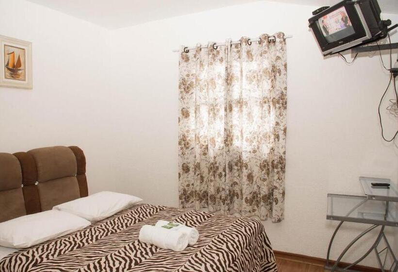 Quarto Estandar, Pousada Fm Premium   Vila Capivari