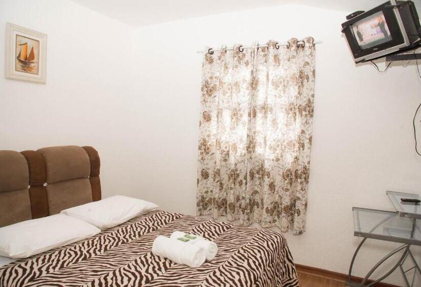 Quarto Estandar, Pousada Fm Premium   Vila Capivari