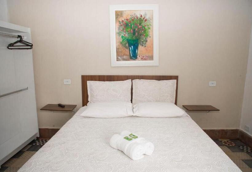 Quarto Deluxe, Pousada Fm Premium   Vila Capivari