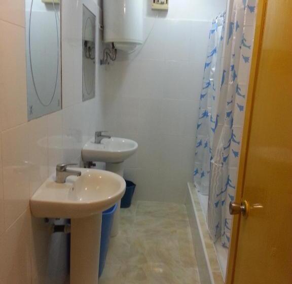 スタンダードトリプルルーム, Hostal Casa De Huéspedes San Fernando   Adults Only