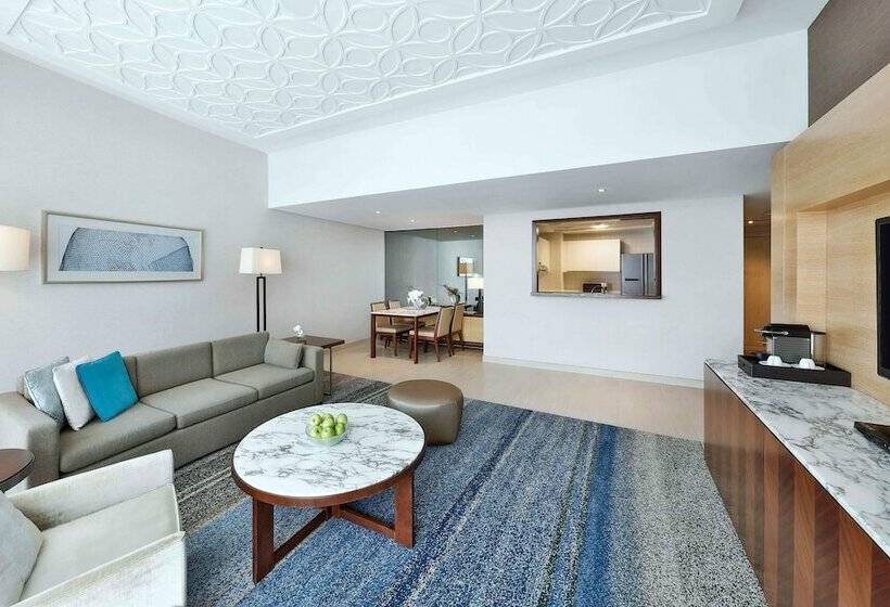 Люкс Семейный 2 Спальни, Doubletree By Hilton  Dubai  Jumeirah Beach