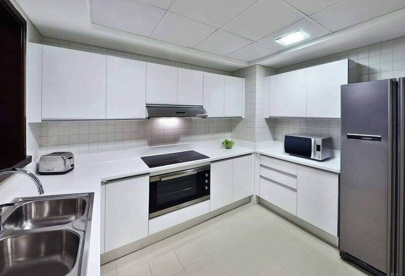 Люкс Семейный 2 Спальни, Doubletree By Hilton  Dubai  Jumeirah Beach