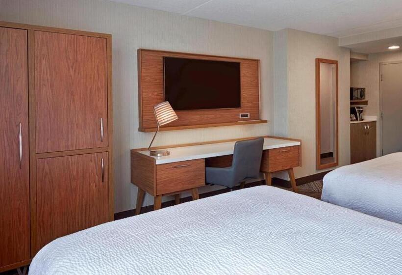 Номер Стандарт, Four Points By Sheraton Hamilton  Stoney Creek