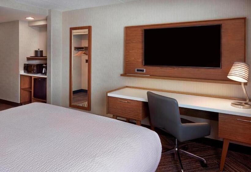 Номер Стандарт, Four Points By Sheraton Hamilton  Stoney Creek