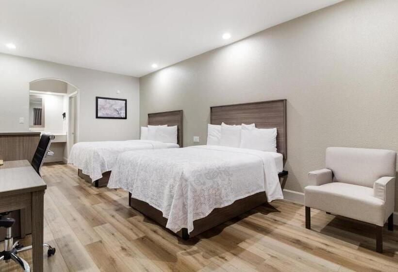 اتاق سوپریور, Red Roof Inn Plus + Galveston   Beachfront