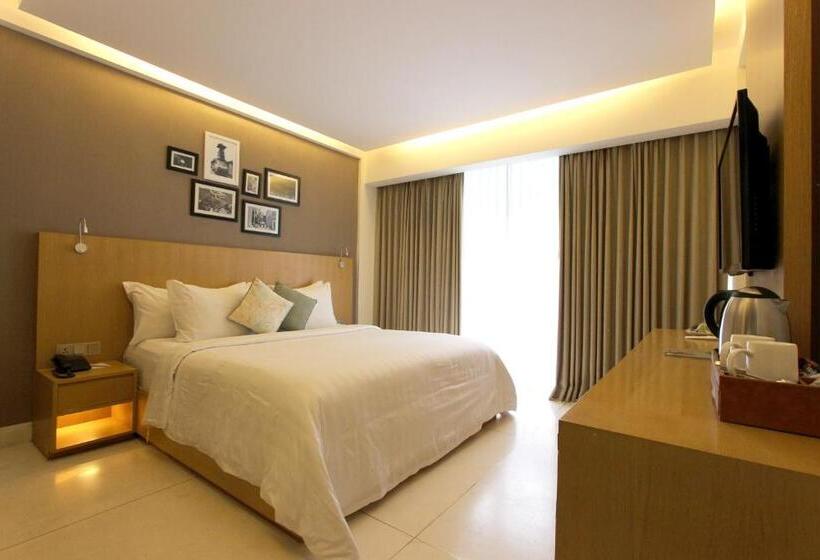Номер Deluxe, Ossotel Legian