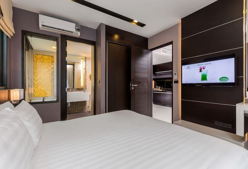 Полулюкс, The Charm Resort Phuket Sha Certified