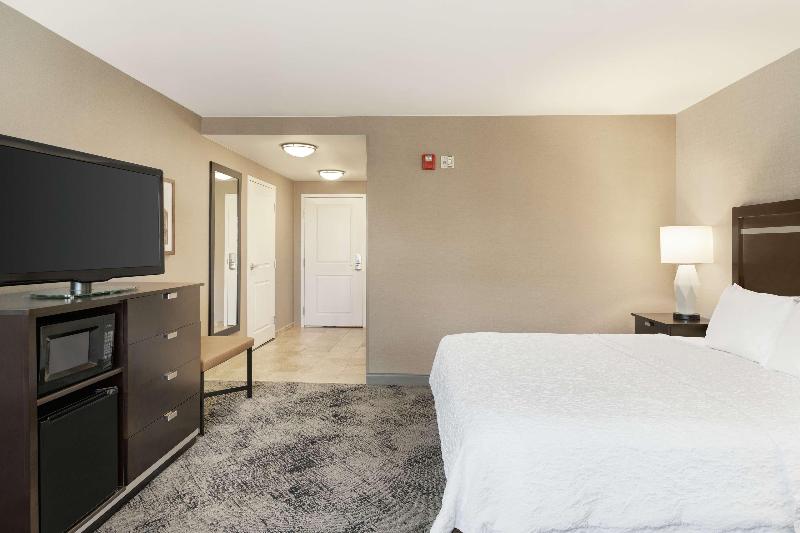 Номер Стандарт Адаптированный для Инвалидов, Hampton Inn Portland Downtownwaterfront